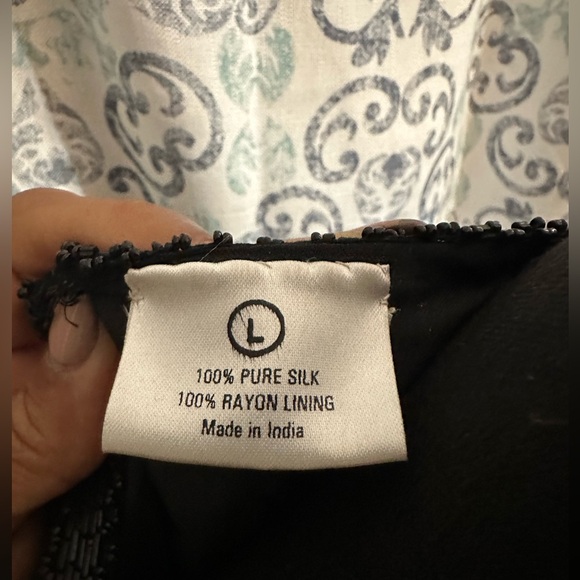 Size Large sequin and beaded black and silcer silk tpp EUC - Picture 4 of 7